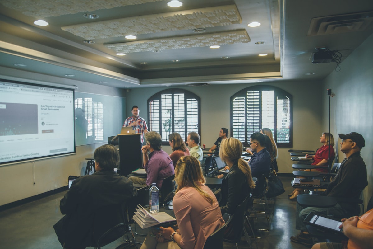 Projector Rental Penang – HD & 4K for Events & Conferences